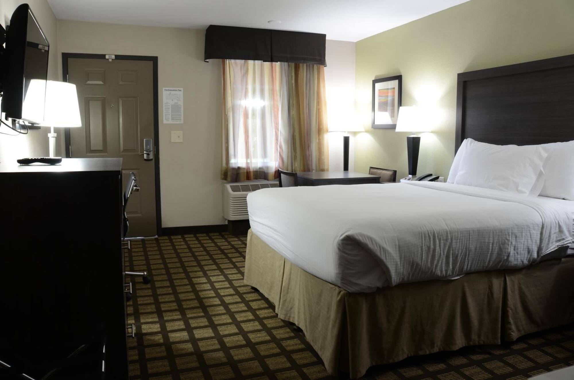 Baymont By Wyndham Clarksville Exterior foto